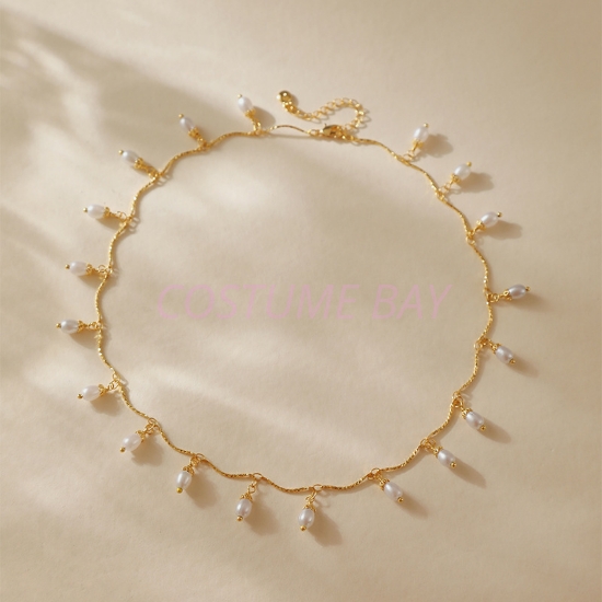 Picture of Women's Elegant Gold Plated Pearl Drop Necklace
